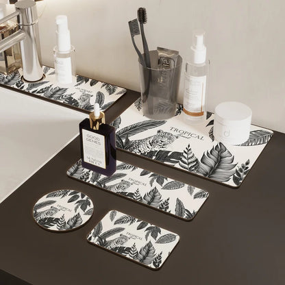 Multi-sized Black and White Vintage-style Water-absorbing Mat